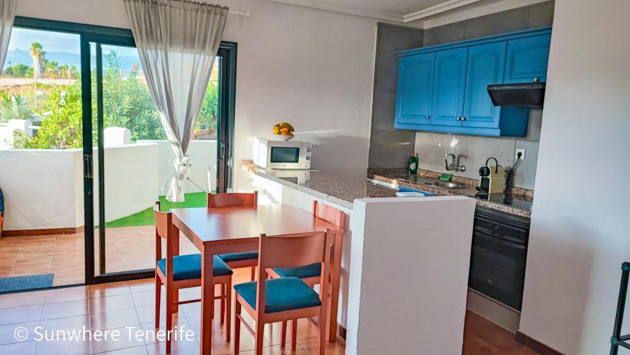 Spacious Apartment With Private Garden In Tenerife South Сан Мигель Экстерьер фото
