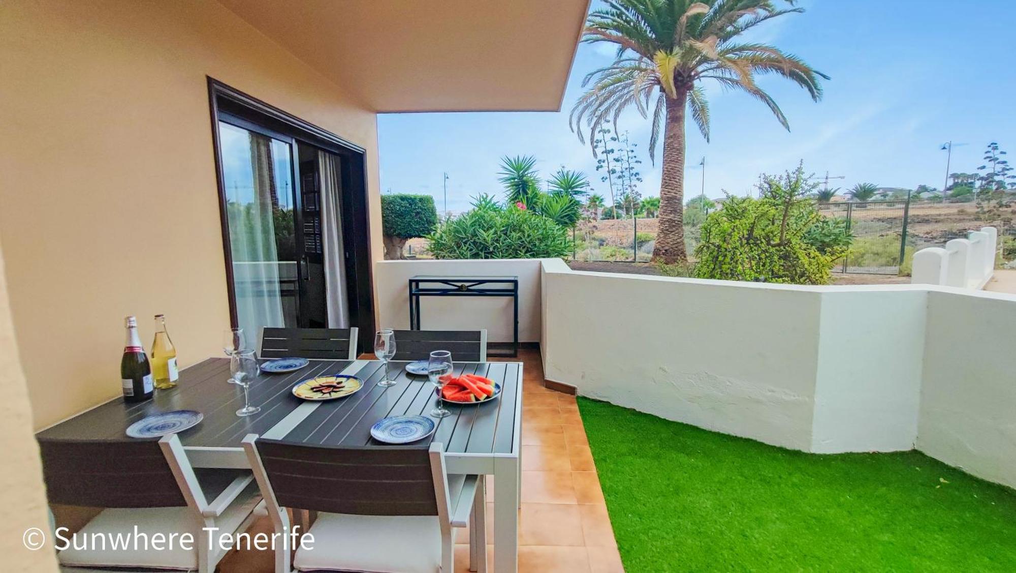 Spacious Apartment With Private Garden In Tenerife South Сан Мигель Экстерьер фото