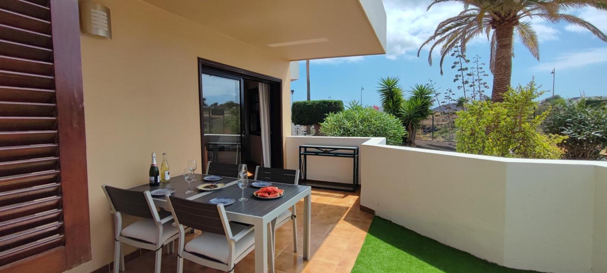 Spacious Apartment With Private Garden In Tenerife South Сан Мигель Экстерьер фото
